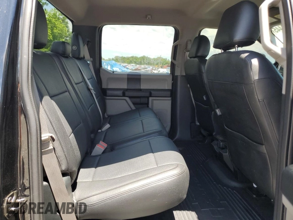 2018 Ford F-350 XL с VIN 1FT8W3BT8JEB17548, выставлен на аукционе Copart как лот 57768445 с пробегом Не указан миль и Списание • Salvage title. История ставок и продаж доступна на DreamBid. Изображение 10.