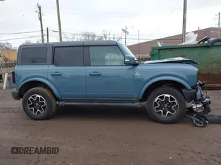 2021 Ford Bronco with VIN 1FMDE5BH4MLA71298, listed as a IAAI auction lot 41120172 with 38,723 mi miles. Bid and sale history available at carsss.com. Image 13.