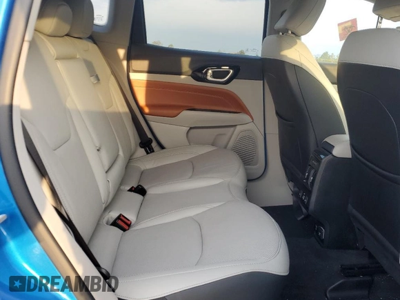 2022 Jeep Compass Limited with VIN 3C4NJDCB6NT105806, listed as a Copart auction lot 52670825 with 15,417 mi miles and Salvage title. Bid and sale history available at DreamBid. Image 12.
