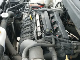 2018 Dodge Journey SE с VIN 3C4PDCAB7JT530300, выставлен на аукционе IAAI как лот 43279909 с пробегом 341 309 миль миль и . История ставок и продаж доступна на DreamBid. Изображение 18.