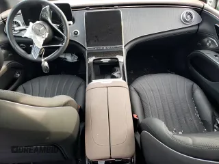 2023 Mercedes-Benz EQS 450 z VIN W1KCG2EB7PA023543, wystawiony jako Copart lot #82718293 z przebiegiem Nie podano mil oraz . Historia ofert i sprzedaży dostępna na DreamBid. Obrazek 8.