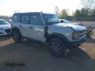 2023 Ford Bronco с VIN 1FMEE5BP3PLB54172, выставлен на аукционе IAAI как лот 42092197 с пробегом 30 167 миль миль и . История ставок и продаж доступна на DreamBid. Изображение 1.