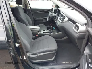2016 Kia Sorento LX with VIN 5XYPG4A38GG107974, listed as a IAAI auction lot 42113223 with 137,346 mi miles and . Bid and sale history available at DreamBid. Image 5.