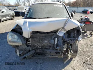 2005 Hyundai Tucson GL with VIN KM8JM12B95U067091, listed as a Copart auction lot 79297524 with 0 mi miles and Salvage Title. Bid and sale history available at carsss.com. Image 12.