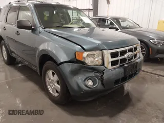 2012 Ford Escape XLT с VIN 1FMCU9DG8CKA67446, выставлен на аукционе IAAI как лот 41823936 с пробегом 105 156 миль миль и . История ставок и продаж доступна на DreamBid. Изображение 6.