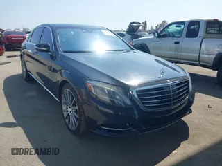 2015 Mercedes-Benz S 550 z VIN WDDUG8CB1FA118835, wystawiony jako IAAI lot #42139679 z przebiegiem 71 392 mil mil oraz . Historia ofert i sprzedaży dostępna na DreamBid. Obrazek 1.