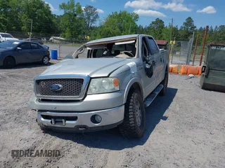 2006 Ford F-150 XLT with VIN 1FTPW14526FA61803, listed as a IAAI auction lot 42062722 with 225,670 mi miles and . Bid and sale history available at carsss.com. Image 2.