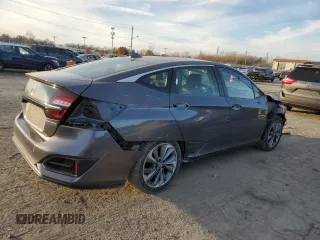 2018 Honda Clarity Plug-In Hybrid with VIN JHMZC5F16JC013619, listed as a Copart auction lot 82421194 with 87,086 mi miles and Salvage Title. Bid and sale history available at carsss.com. Image 3.