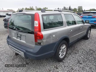 2005 Volvo XC70 with VIN YV1SZ592151195652, listed as a IAAI auction lot 42125275 with 183,928 mi miles and . Bid and sale history available at DreamBid. Image 4.