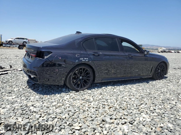 2020 BMW 7 Series 740i z VIN WBA7T2C02LGF96611, wystawiony jako Copart lot #61451935 z przebiegiem 61 185 mil mil oraz Szkoda całkowita • Salvage title. Historia ofert i sprzedaży dostępna na DreamBid. Obrazek 3.