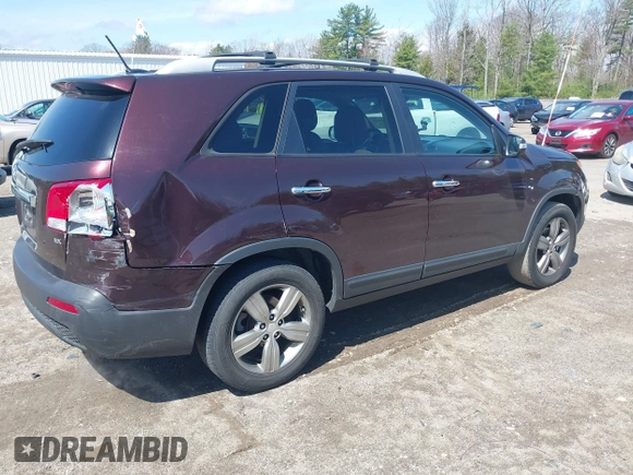 2012 Kia Sorento EX with VIN 5XYKU3A65CG299100, listed as a IAAI auction lot 42098445 with 172,203 mi miles. Bid and sale history available at carsss.com. Image 4.