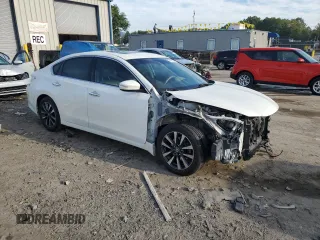 2016 Nissan Altima SV with VIN 1N4AL3AP6GC170550, listed as a Copart auction lot 84926794 with 135,007 mi miles and Salvage Title. Bid and sale history available at carsss.com. Image 4.