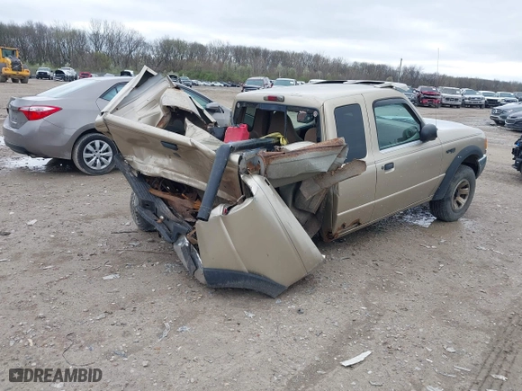 2002 Ford Ranger XL Fleet with VIN 1FTYR44U32TA38952, listed as a IAAI auction lot 41911525 with 225,204 mi miles. Bid and sale history available at carsss.com. Image 4.
