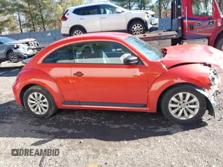 2017 Volkswagen Beetle 1.8T Fleet with VIN 3VWF17AT7HM618771, listed as a IAAI auction lot 41595088 with 67,943 mi miles. Bid and sale history available at carsss.com. Image 13.