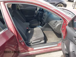 2010 Nissan Altima 2.5 SL with VIN 1N4AL2AP1AN521838, listed as a IAAI auction lot 41928534 with 1 mi miles. Bid and sale history available at carsss.com. Image 5.