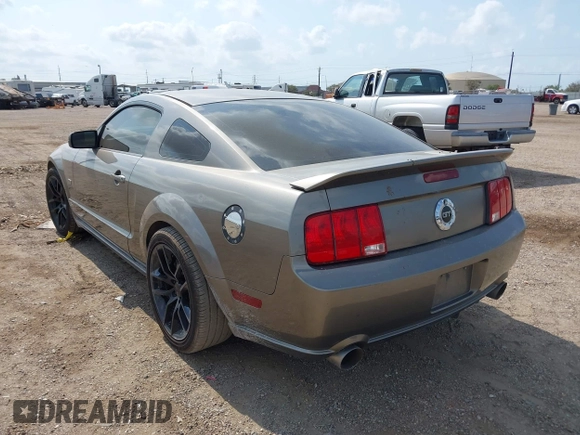 2005 Ford Mustang GT Deluxe with VIN 1ZVFT82H155236134, listed as a IAAI auction lot 42336089 with 112,668 mi miles and . Bid and sale history available at DreamBid. Image 3.