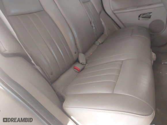 2005 Jeep Grand Cherokee Laredo with VIN 1J8HR48N95C713185, listed as a IAAI auction lot 41777242 with 95,262 mi miles. Bid and sale history available at carsss.com. Image 8.