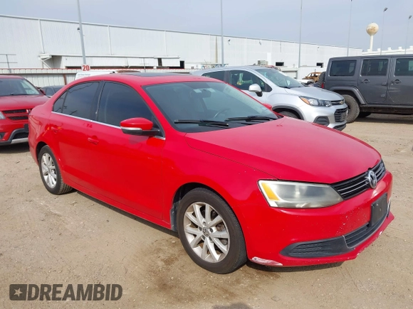 2014 Volkswagen Jetta Sedan SE w/Connectivity with VIN 3VWD07AJ8EM433021, listed as a IAAI auction lot 41695648 with 186,984 mi miles. Bid and sale history available at carsss.com. Image 1.