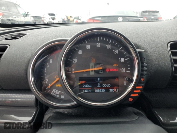2016 MINI Clubman z VIN WMWLN5C58G2E30988, wystawiony jako Copart lot #48992025 z przebiegiem 108 620 mil mil oraz Czysty tytuł • Clean title. Historia ofert i sprzedaży dostępna na DreamBid. Obrazek 9.