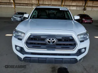 2017 Toyota Tacoma SR5 z VIN 3TMAZ5CN4HM047927, wystawiony jako Copart lot #54748255 z przebiegiem 87 906 mil mil oraz Szkoda całkowita • Salvage title. Historia ofert i sprzedaży dostępna na DreamBid. Obrazek 5.