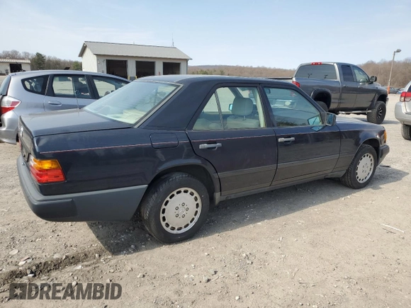 1986 Mercedes-Benz 300 E z VIN WDBEA30D7GA264150, wystawiony jako Copart lot #48736065 z przebiegiem 139 066 mil mil oraz Czysty tytuł • Clean title. Historia ofert i sprzedaży dostępna na DreamBid. Obrazek 3.
