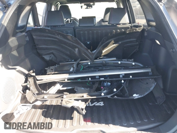 2024 Toyota RAV4 XSE with VIN JTMFB3FV3RD219968, listed as a IAAI auction lot 41305521 with 971 mi miles and . Bid and sale history available at DreamBid. Image 18.