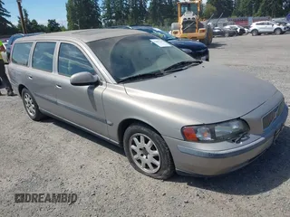 2002 Volvo V70 z VIN YV1SW61R021191434, wystawiony jako IAAI lot #42851245 z przebiegiem 198 434 mil mil oraz . Historia ofert i sprzedaży dostępna na DreamBid. Obrazek 1.