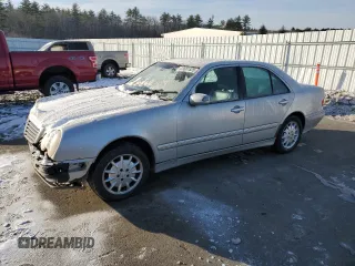 2001 Mercedes-Benz E-Class AWD with VIN WDBJF82J91X045050, listed as a Copart auction lot 41681525 with 0 mi miles and Salvage Title. Bid and sale history available at carsss.com. Image 1.