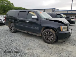 2008 Chevrolet Suburban 2LT with VIN 3GNFK16318G134655, listed as a Copart auction lot 52225855 with 298,925 mi miles and Salvage Title. Bid and sale history available at DreamBid. Image 4.