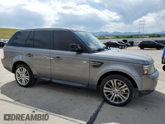2010 Land Rover Range Rover Sport HSE Lux z VIN SALSK2D47AA227069, wystawiony jako Copart lot #62786285 z przebiegiem 179 674 mil mil oraz Szkoda całkowita • Salvage title. Historia ofert i sprzedaży dostępna na DreamBid. Obrazek 4.