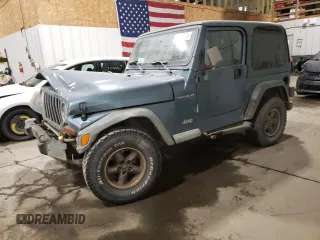1999 Jeep Wrangler SE with VIN 1J4FY29P0XP412753, listed as a Copart auction lot 47015985 with 137,388 mi miles and Salvage Title. Bid and sale history available at carsss.com. Image 1.