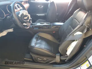 2019 Ford Mustang GT z VIN 1FA6P8CF8K5182790, wystawiony jako Copart lot #57271095 z przebiegiem 700 038 mil mil oraz Szkody całkowita. Historia ofert i sprzedaży dostępna na DreamBid. Obrazek 7.