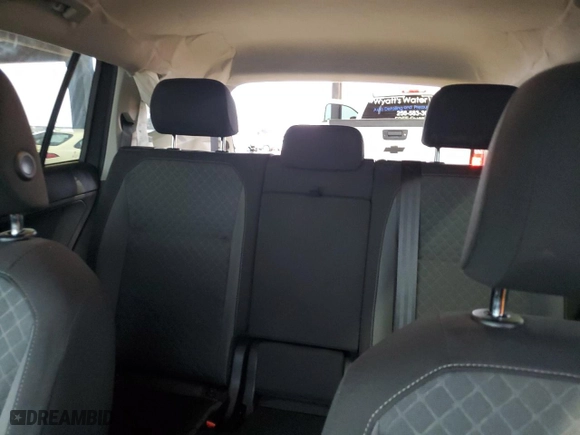 2018 Volkswagen Tiguan S with VIN 3VV1B7AX9JM206548, listed as a Copart auction lot 85611954 with 58,464 mi miles and Salvage Title. Bid and sale history available at carsss.com. Image 10.