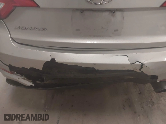 2017 Hyundai Sonata 2.4L with VIN 5NPE24AF8HH447863, listed as a IAAI auction lot 42039288 with 183,044 mi miles and . Bid and sale history available at carsss.com. Image 6.