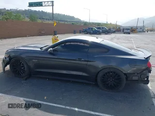 2016 Ford Mustang GT z VIN 1FA6P8CF1G5268563, wystawiony jako IAAI lot #42347765 z przebiegiem 89 217 mil mil oraz . Historia ofert i sprzedaży dostępna na DreamBid. Obrazek 13.