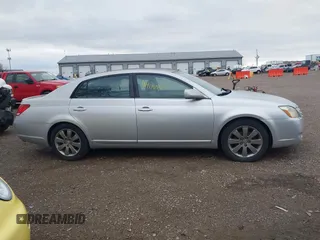 2006 Toyota Avalon XL with VIN 4T1BK36B56U122203, listed as a IAAI auction lot 41909081 with 227,587 mi miles and . Bid and sale history available at carsss.com. Image 13.