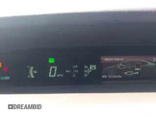 2013 Toyota Prius One z VIN JTDKN3DU6D1620683, wystawiony jako IAAI lot #42212444 z przebiegiem 103 060 mil mil oraz . Historia ofert i sprzedaży dostępna na DreamBid. Obrazek 7.