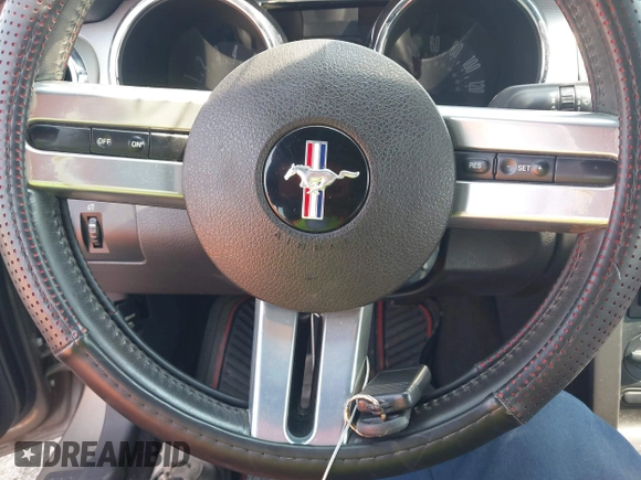 2005 Ford Mustang Deluxe with VIN 1ZVFT84N955183489, listed as a IAAI auction lot 42473437 with 221,709 mi miles and . Bid and sale history available at DreamBid. Image 11.
