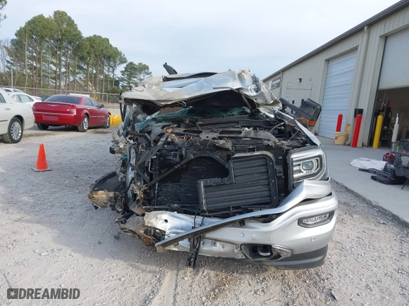 2018 GMC Sierra 1500 Denali with VIN 3GTU2PEJ3JG329312, listed as a IAAI auction lot 41706799 with 1 mi miles. Bid and sale history available at carsss.com. Image 12.