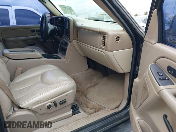2005 Chevrolet Tahoe LT z VIN 1GNEC13T45R181817, wystawiony jako IAAI lot #41607441 z przebiegiem 280 024 mil mil oraz . Historia ofert i sprzedaży dostępna na DreamBid. Obrazek 5.