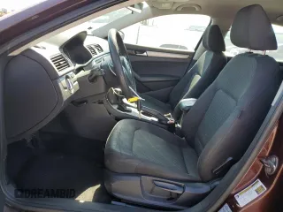 2012 Volkswagen Passat S с VIN 1VWAP7A30CC071068, выставлен на аукционе Copart как лот 62884925 с пробегом 121 858 миль миль и Чистый • Clean title. История ставок и продаж доступна на DreamBid. Изображение 7.