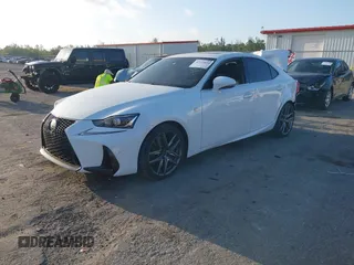 2019 Lexus IS 300 z VIN JTHBA1D21K5093168, wystawiony jako IAAI lot #42110034 z przebiegiem 68 351 mil mil oraz . Historia ofert i sprzedaży dostępna na DreamBid. Obrazek 2.