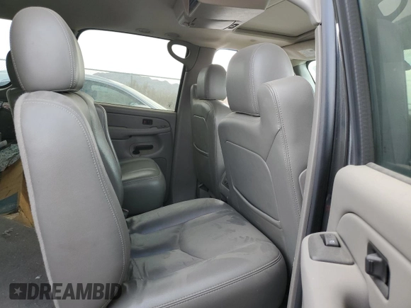 2005 Chevrolet Suburban LT with VIN 3GNEC16Z95G171753, listed as a Copart auction lot 43835725 with 80,160 mi miles and Salvage Title. Bid and sale history available at carsss.com. Image 11.