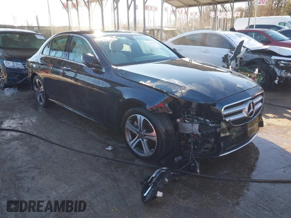 2018 Mercedes-Benz E 300 with VIN WDDZF4KB5JA365156, listed as a IAAI auction lot 41261324 with 73,718 mi miles and . Bid and sale history available at DreamBid. Image 1.