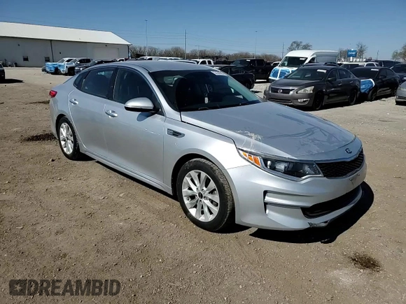 2017 Kia Optima LX z VIN 5XXGT4L33HG148818, wystawiony jako Copart lot #52199705 z przebiegiem 87 623 mil mil oraz Szkoda całkowita • Salvage title. Historia ofert i sprzedaży dostępna na DreamBid. Obrazek 10.