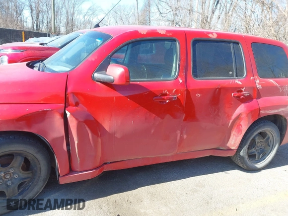 2010 Chevrolet HHR 1LT z VIN 3GNBABDB6AS608023, wystawiony jako IAAI lot #41402154 z przebiegiem 209 740 mil mil oraz . Historia ofert i sprzedaży dostępna na DreamBid. Obrazek 6.