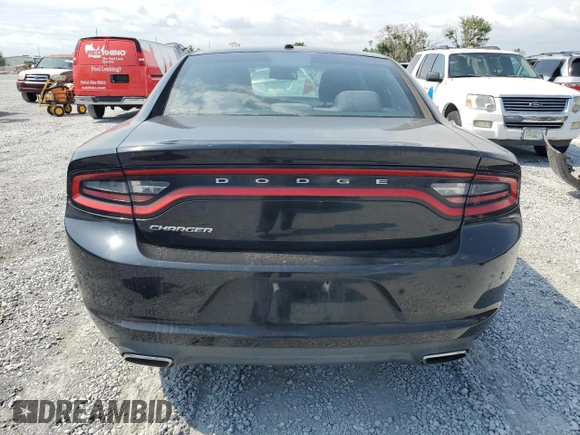 2015 Dodge Charger SE z VIN 2C3CDXBG8FH776308, wystawiony jako Copart lot #56364435 z przebiegiem 145 005 mil mil oraz Szkoda całkowita • Salvage title. Historia ofert i sprzedaży dostępna na DreamBid. Obrazek 6.