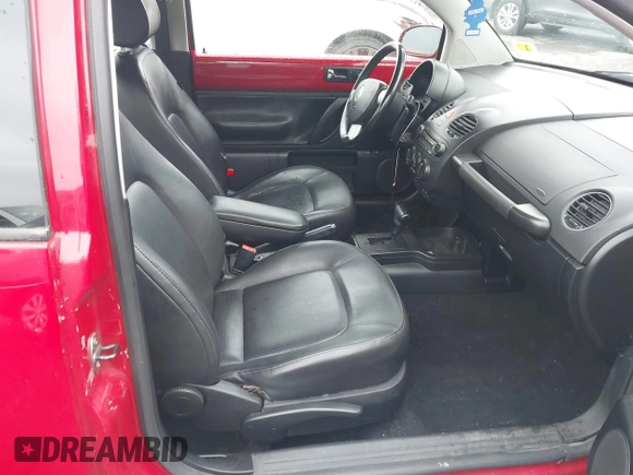 2010 Volkswagen Beetle with VIN 3VWRG3AG7AM022685, listed as a IAAI auction lot 42237138 with 78,939 mi miles and . Bid and sale history available at DreamBid. Image 5.