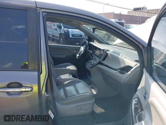 2019 Toyota Sienna XLE Auto Access Seat с VIN 5TDYZ3DC1KS016206, выставлен на аукционе IAAI как лот 42475832 с пробегом 114 048 миль миль и . История ставок и продаж доступна на DreamBid. Изображение 5.