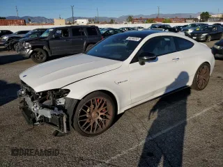 2020 Mercedes-Benz C 63 S AMG z VIN WDDWJ8HB3LF955412, wystawiony jako Copart lot #38246253 z przebiegiem Nie podano mil oraz . Historia ofert i sprzedaży dostępna na DreamBid. Obrazek 1.